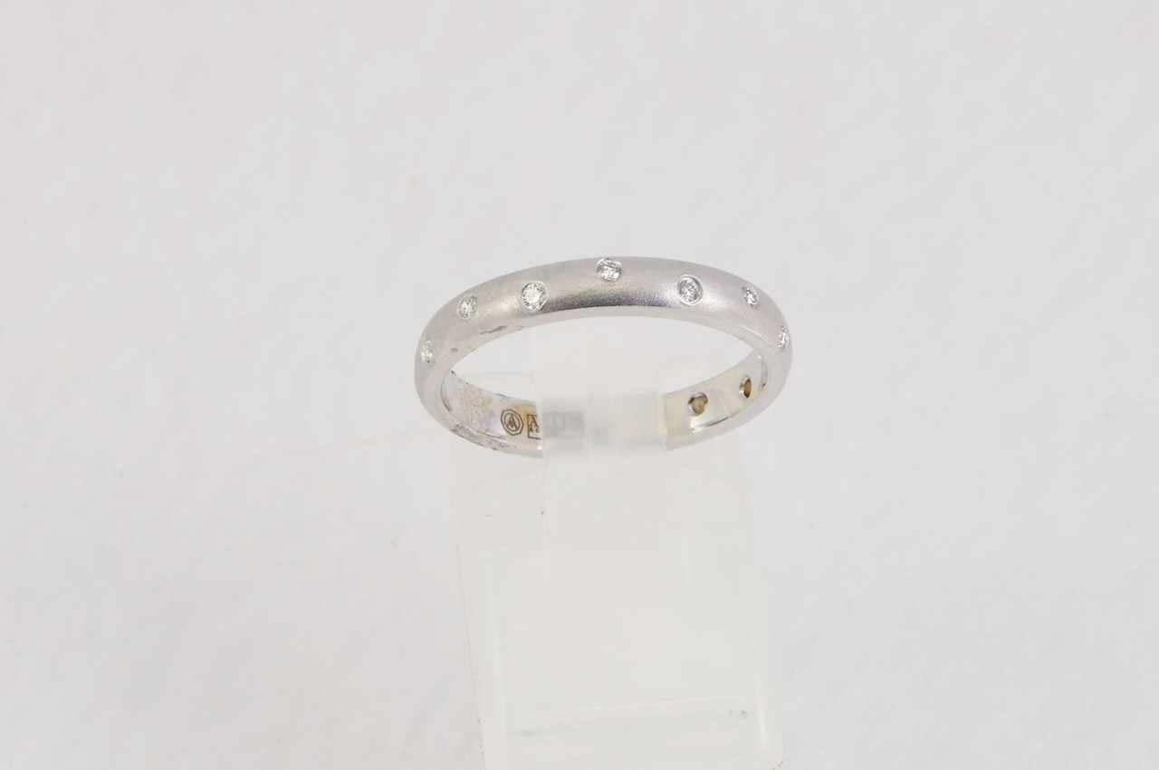 14k White Gold Diamond Flush Set Ring