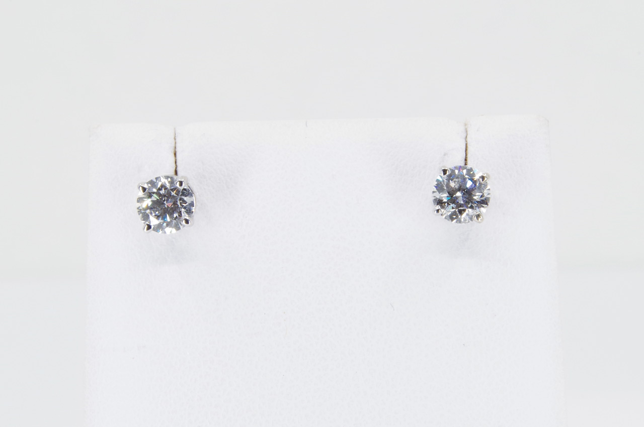 14k White Gold Lab Grown Diamond Earrings