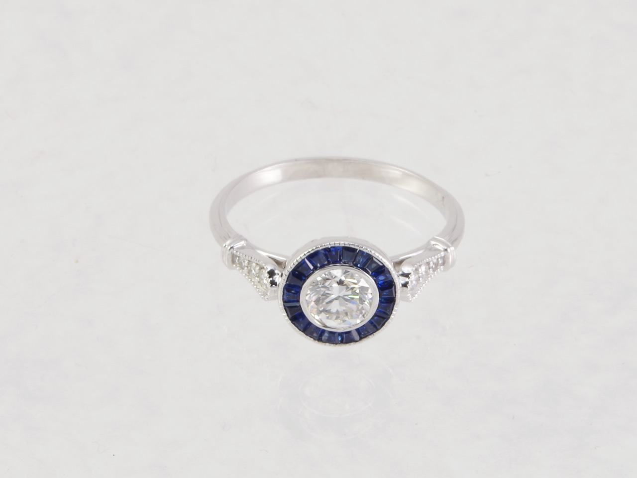 Dianmond & Sapphire Engagement Ring Flat