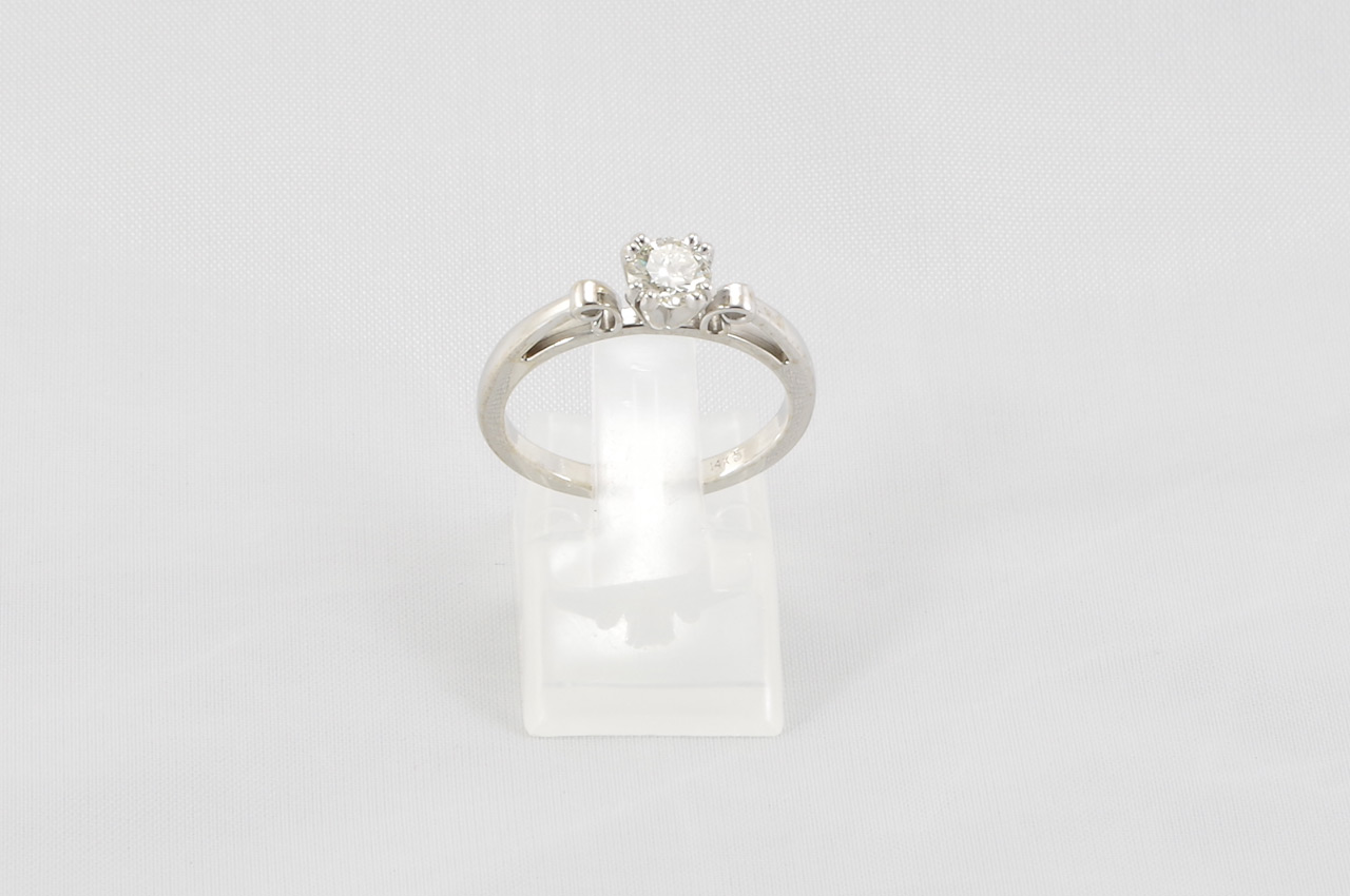 Diamond Srcoll Engagement Ring