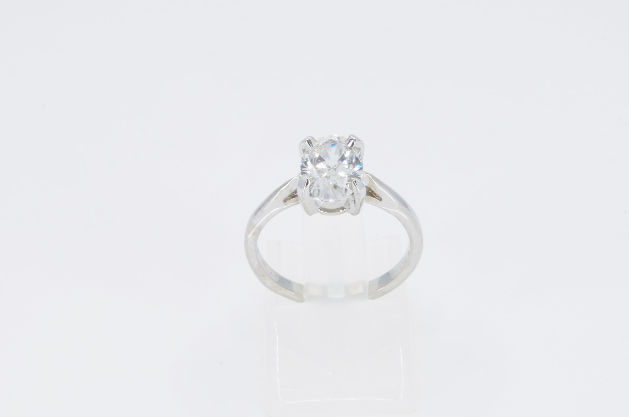 14k White Gold Oval Lab Grown Diamond Engagement Ring Thumbnail