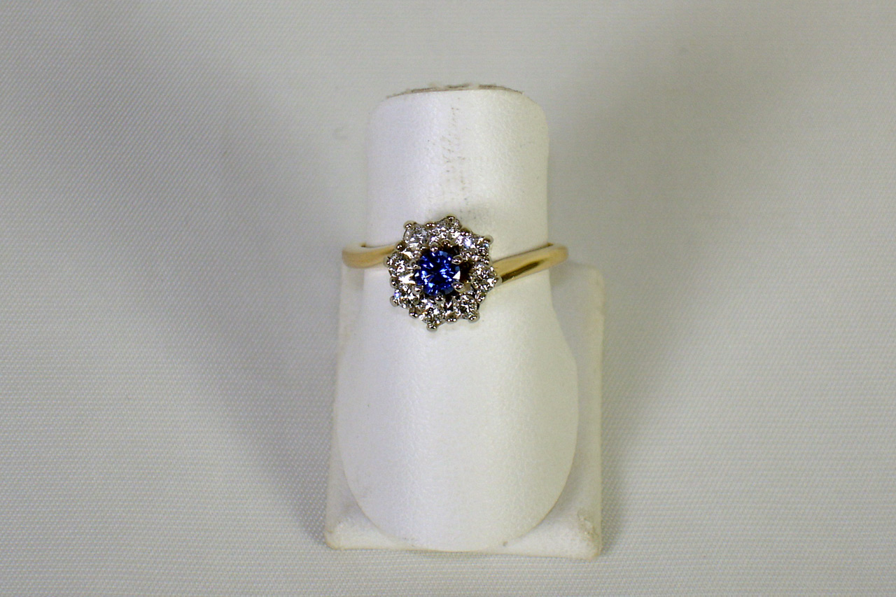 14k Yellow Gold Ceylon Sapphire & Diamond Ringter Ring