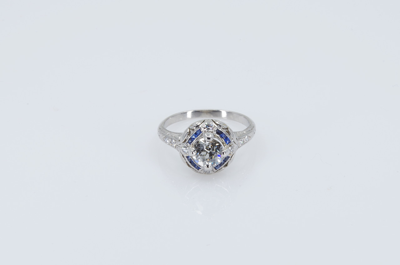 Estate Platinum Vintage Diamond & Sapphire Ring Flat