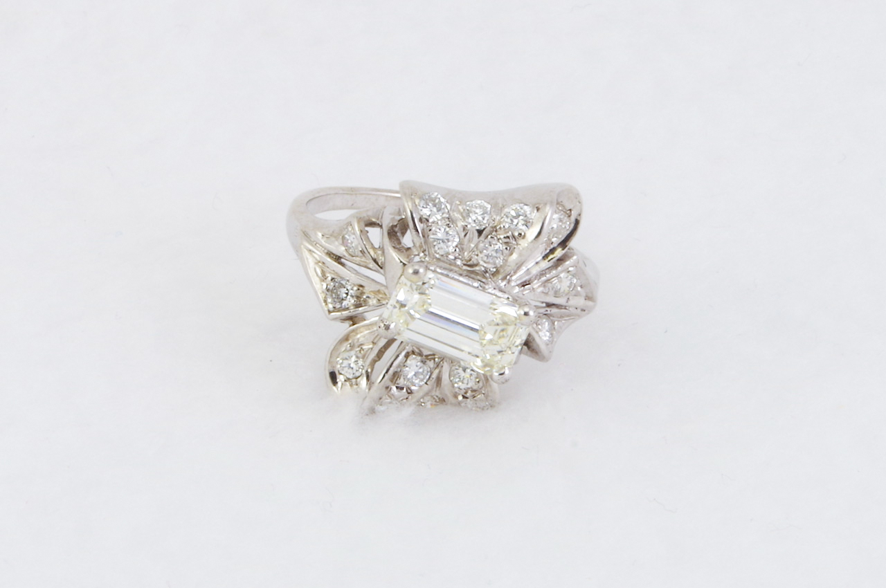 Estate Vintage Emerald Cut Diamond Ring Flat