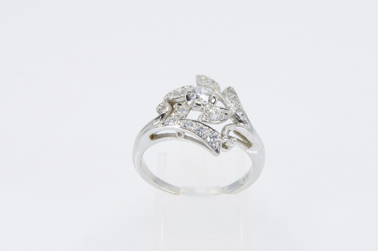 Estate 14k White Gold Vintage Diamond Ring Thumbnail