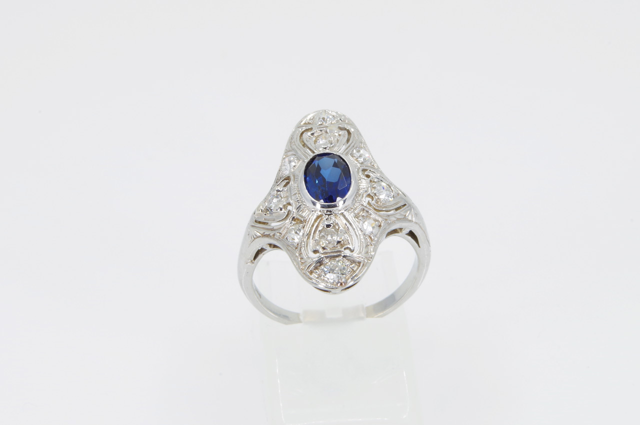 Estate 18k White Gold Vintage Sapphire Ring Thumbnail