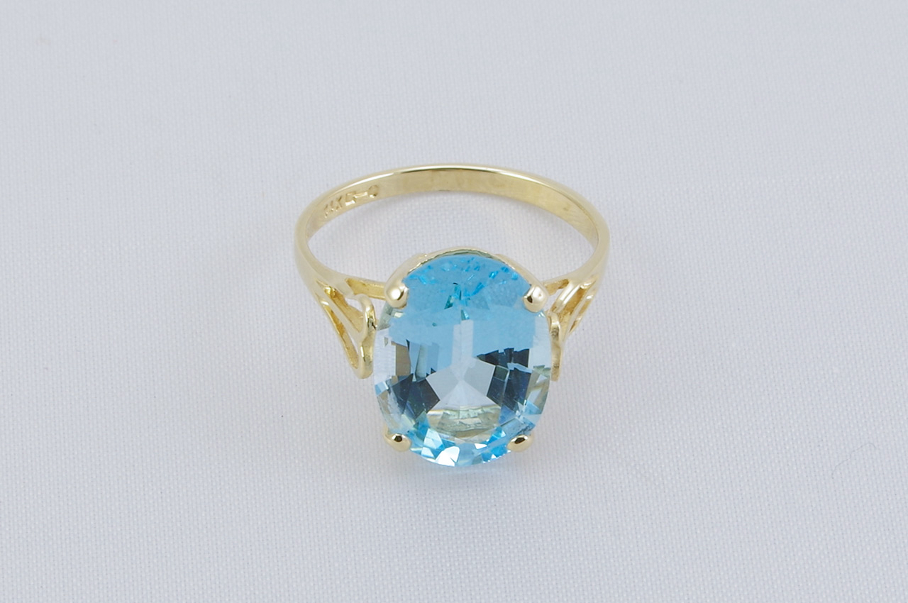 Estate Yellow Gold Blue Topaz Ring Perspective 1