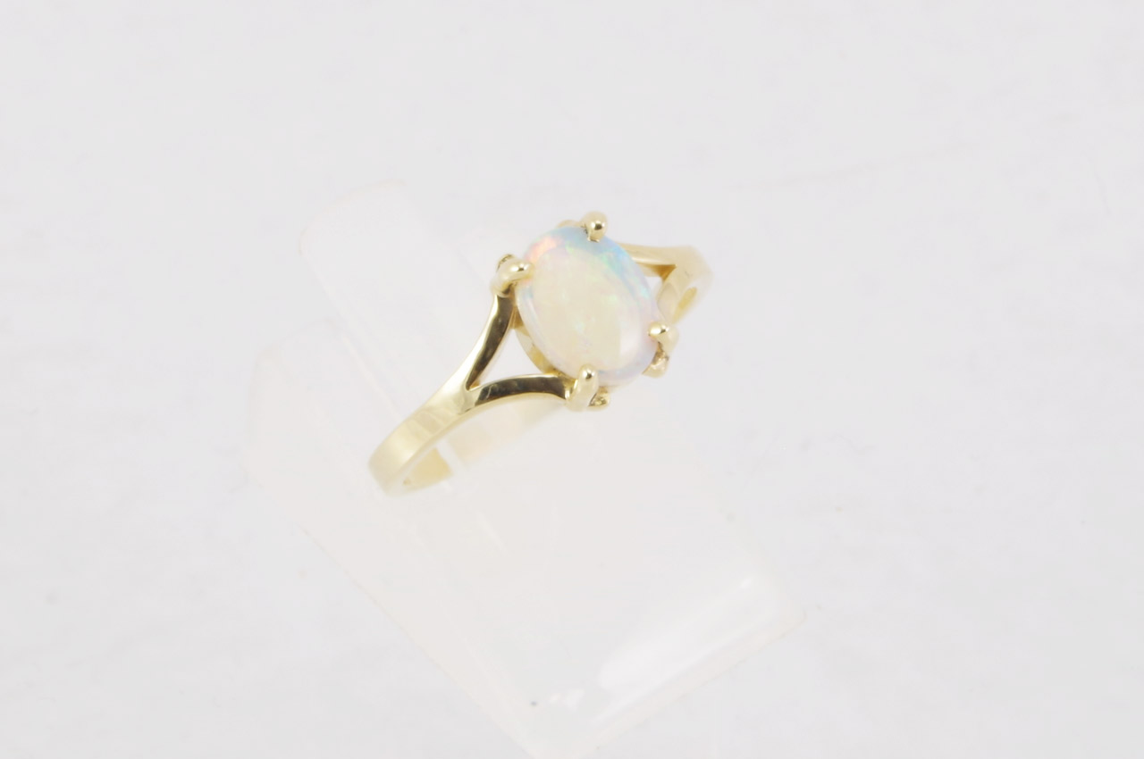 14k Yellow Gold Oval Opal Ring Side