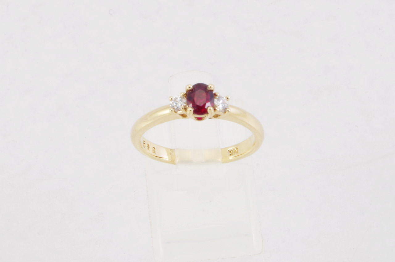 14k Yellow Gold Red Sapphire & Diamond 3-Stone Ring Top