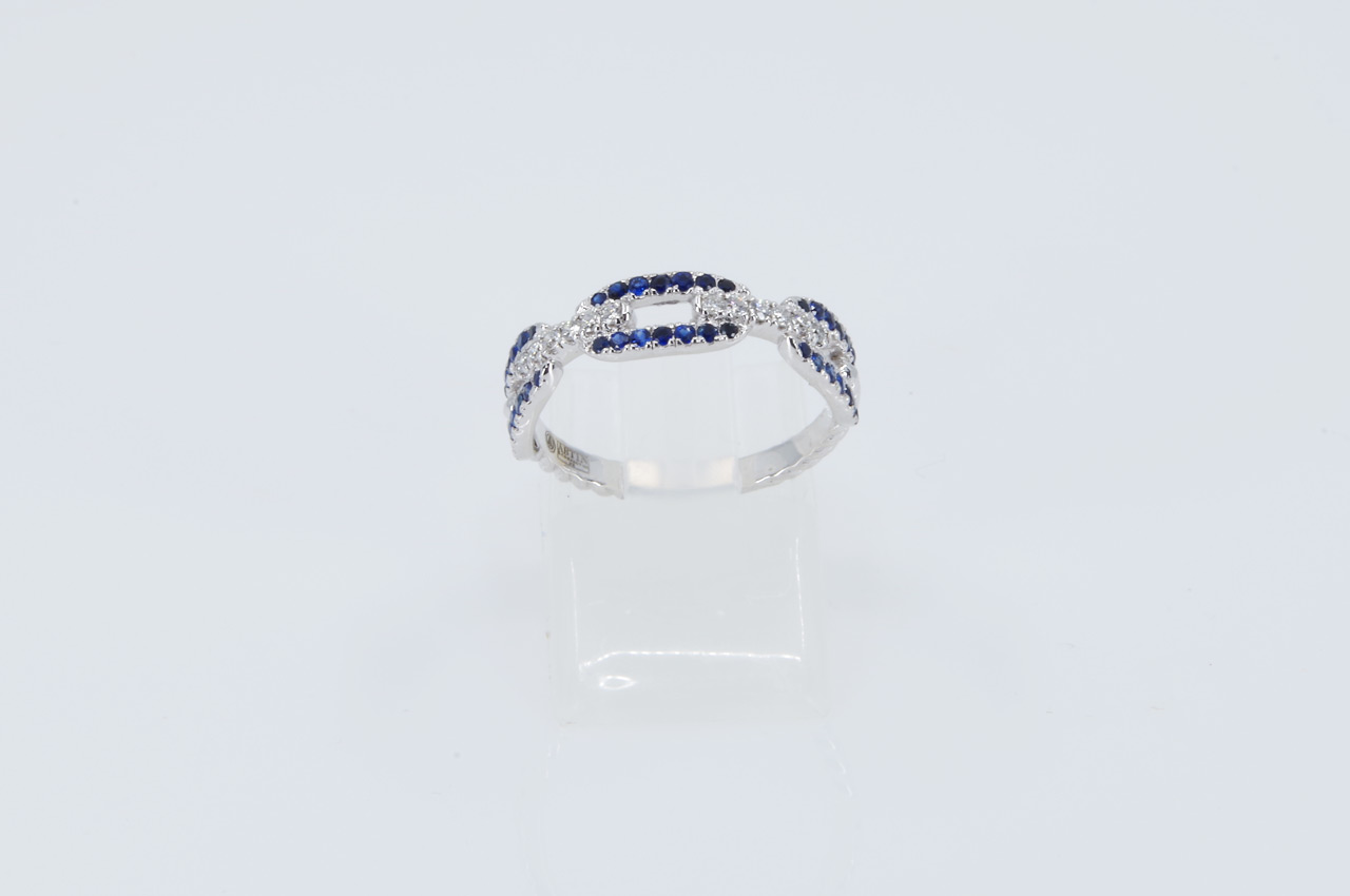 14k White Gold Sapphire & Diamond Pave Ring Top